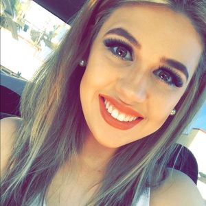 Meet your Posher, Kerri